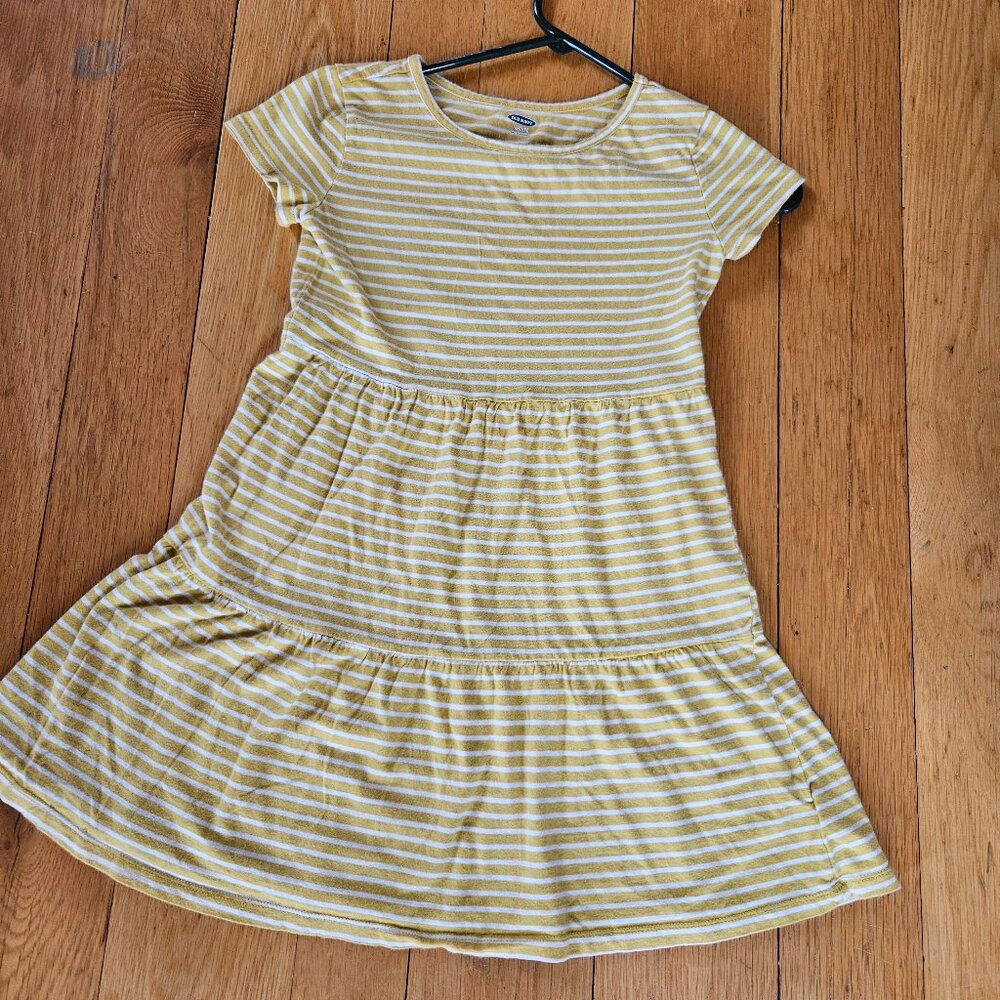 Old Navy kids dress.